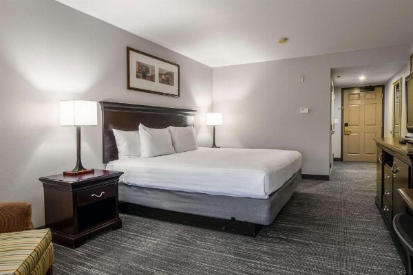 Country Inn & Suites by Radisson, Ontario at Ontario Mills, CA image 18